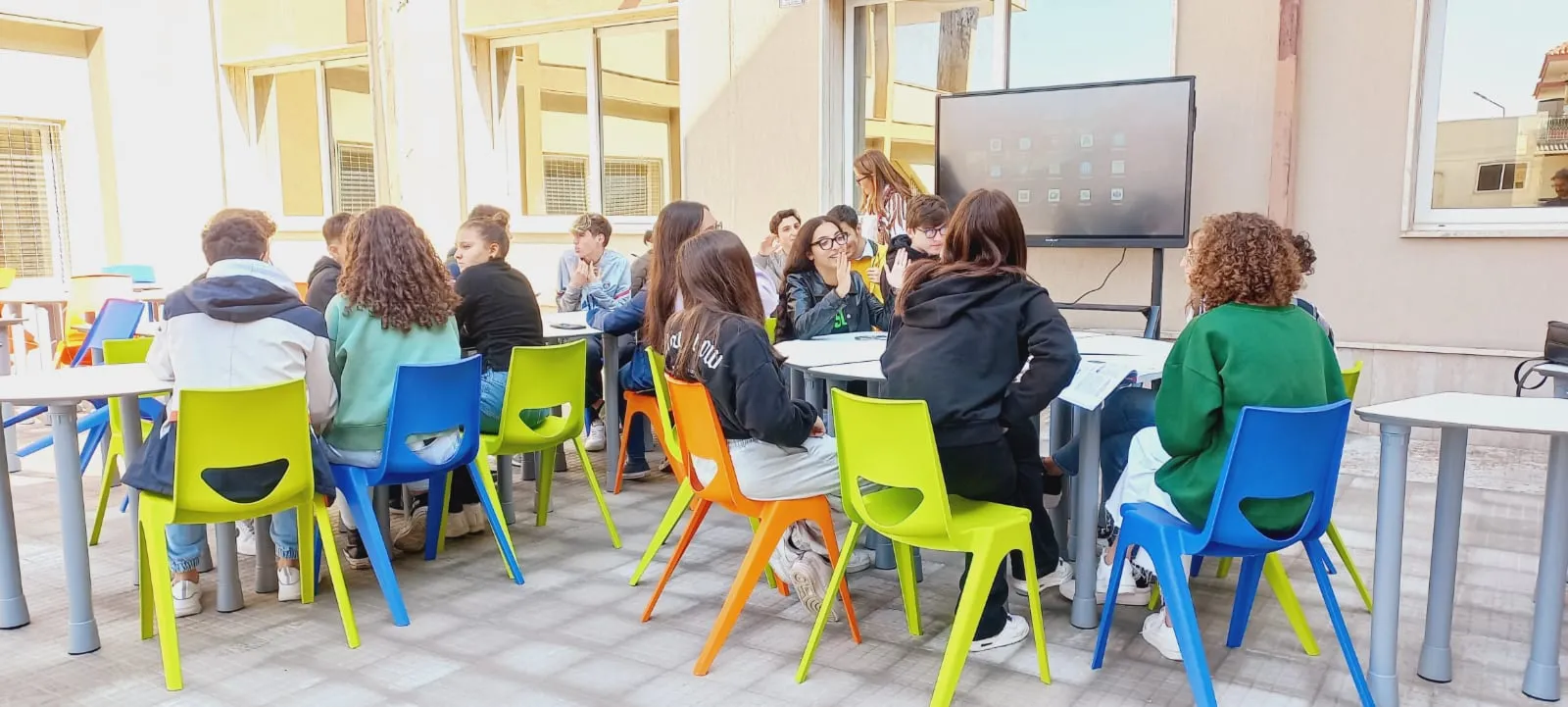 Lavoro di gruppo all’aperto